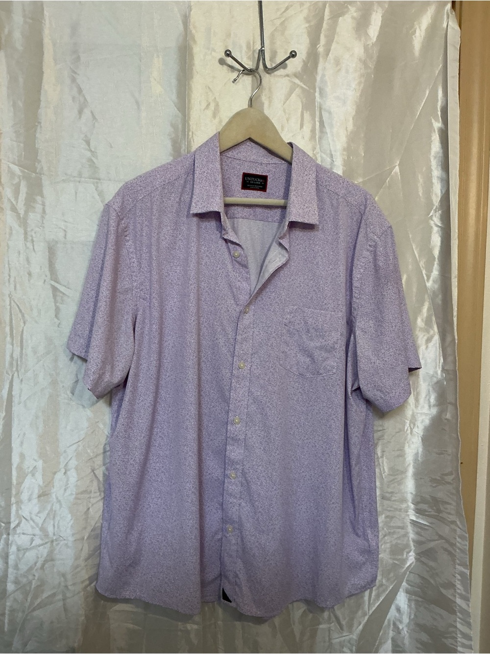 UNTUCKit Men’s Short-Sleeve Button-Down Shirt in Light Lavender
